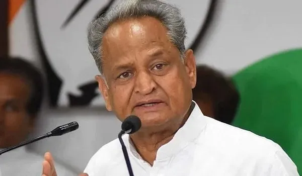 अशोक गहलोत बोले- केंद्र सरकार विदेशी ताकतों के आगे झुकी, आंदोलन को कुचलने की कोशिश की जा रही