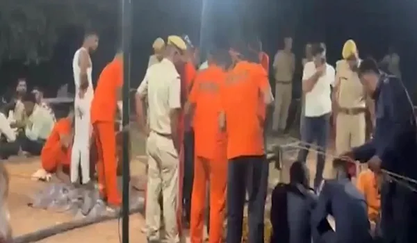 लोहावट में पूनियों की ढाणी में बोरवेल में मासूम के गिरने का मामला, SDRF के बाद NDRF की टीम भी रेस्क्यू में जुटी, अब तक नहीं मिली सफलता