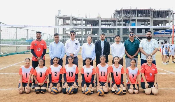 हिल्स हाईस्कूल की वॉलीबॉल और खो-खो टीमों की शानदार सफलता