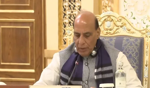 SCO बैठक में राजनाथ सिंह का पाकिस्तान पर तीखा हमला, कहा- आतंकवाद को फंडिंग, पनाह देने वालों के लिए कोई जगह नहीं