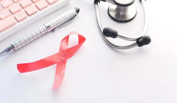 ये 7 सवाल मरीज़ों और परिवारों को डॉक्टर से सही बात पूछने और इलाज की योजना को अच्छी तरह समझने में मदद करते हैं।