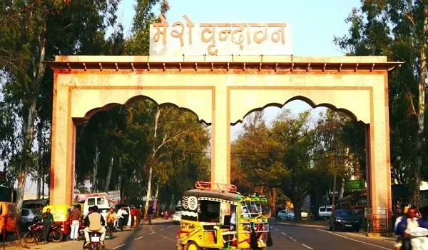 नए साल पर वृंदावन जाने से पहले पढ़ लें ये गाइडलाइन, 29 दिसंबर से 5 जनवरी 2026 तक श्रद्धालुओं से वृन्दावन न आने का अनुरोध