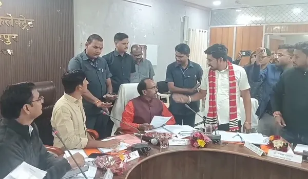 दिशा की बैठक में आमने सामने हुए दो सांसद, सरकार को नीचा दिखाने का मन्नालाल ने लगाया BAP पर आरोप