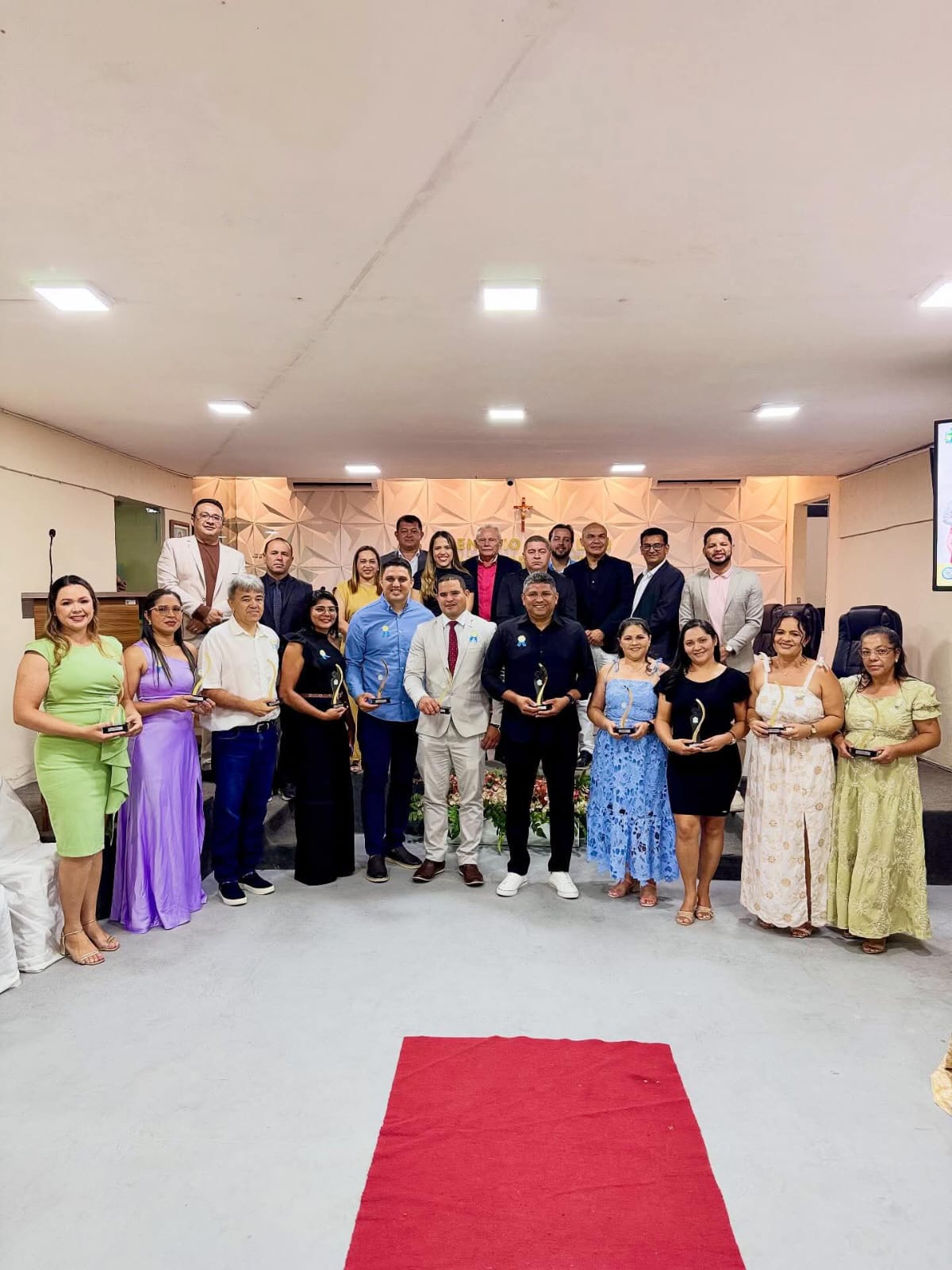 HOMENAGEM AOS AGRACIADOS DA SESSÃO SOLENE