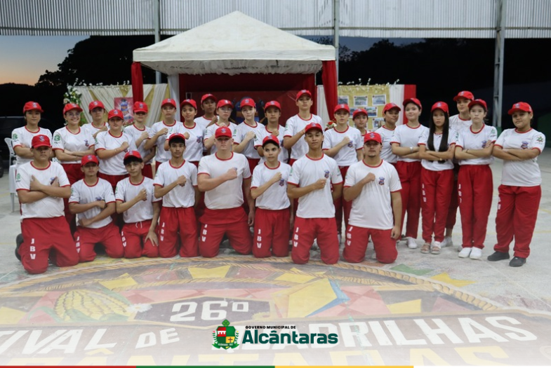 FORMATURA DO PROJETO JBV REÚNE 30 ALUNOS EM ALCÂNTARAS