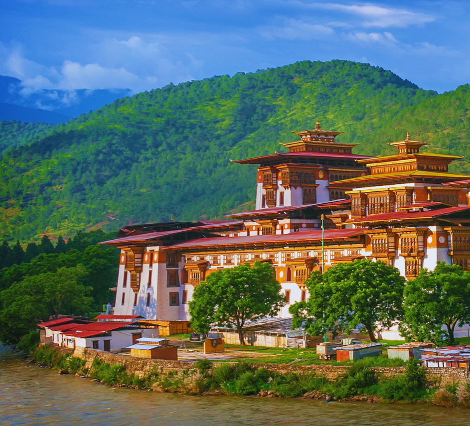 JustWravel-1715760712-Punakha-Dzong.png