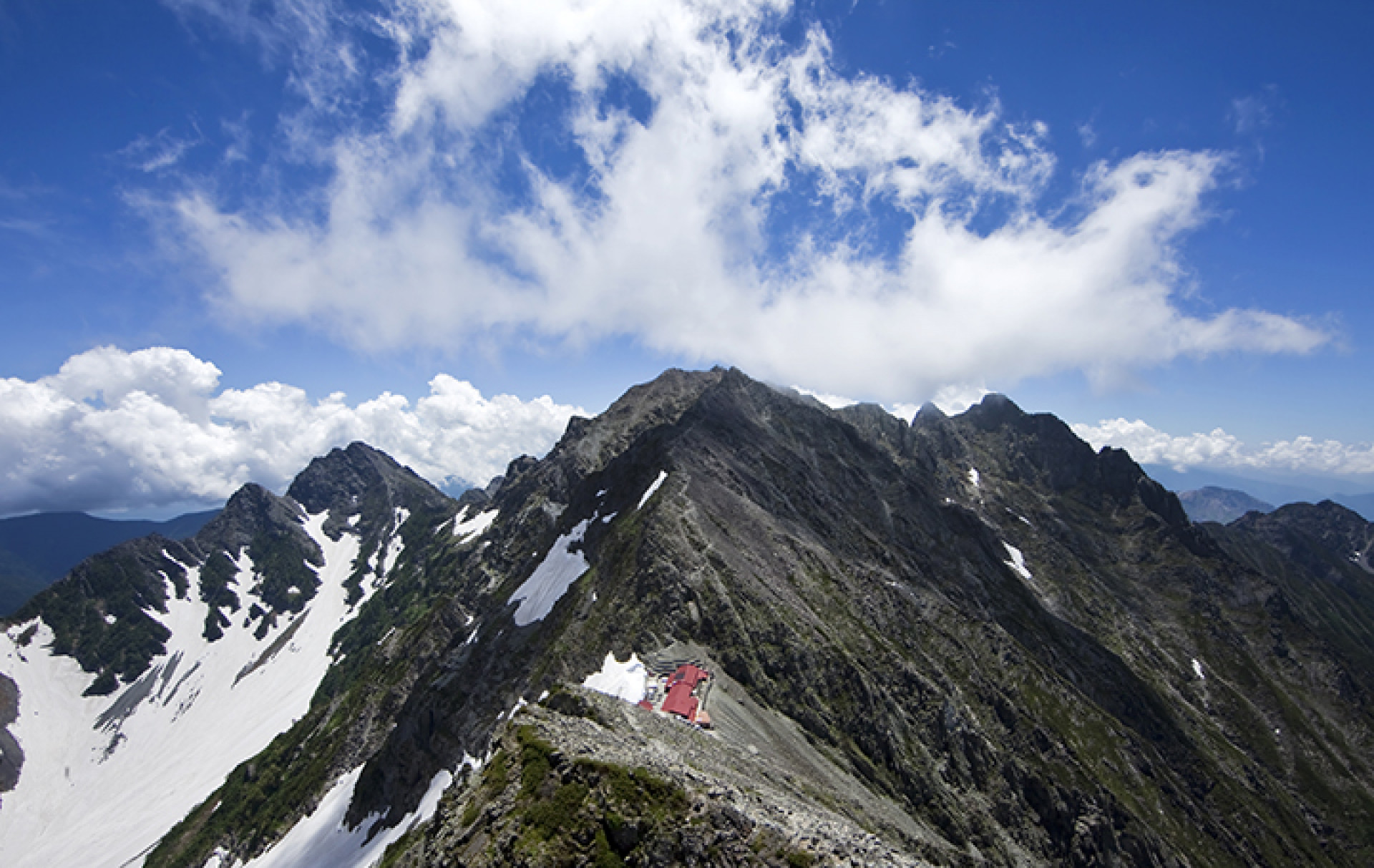 穂高岳山荘