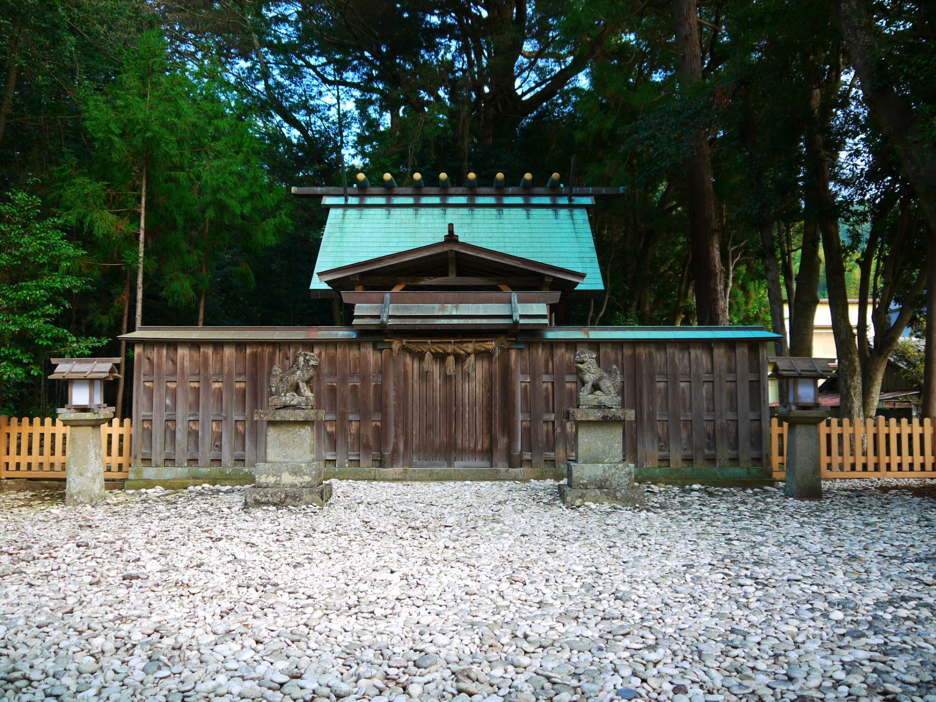 産田神社