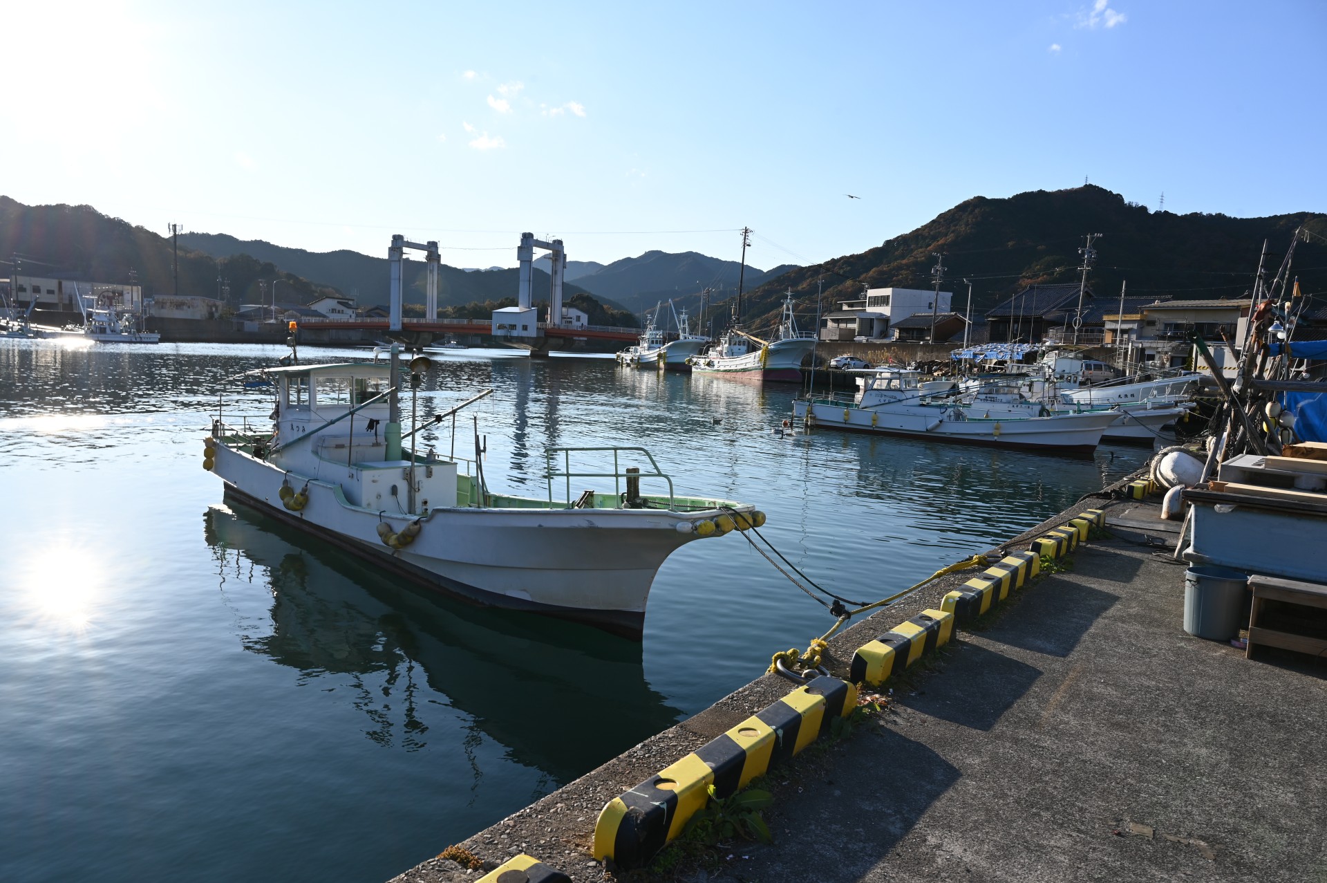 西長島魚町1