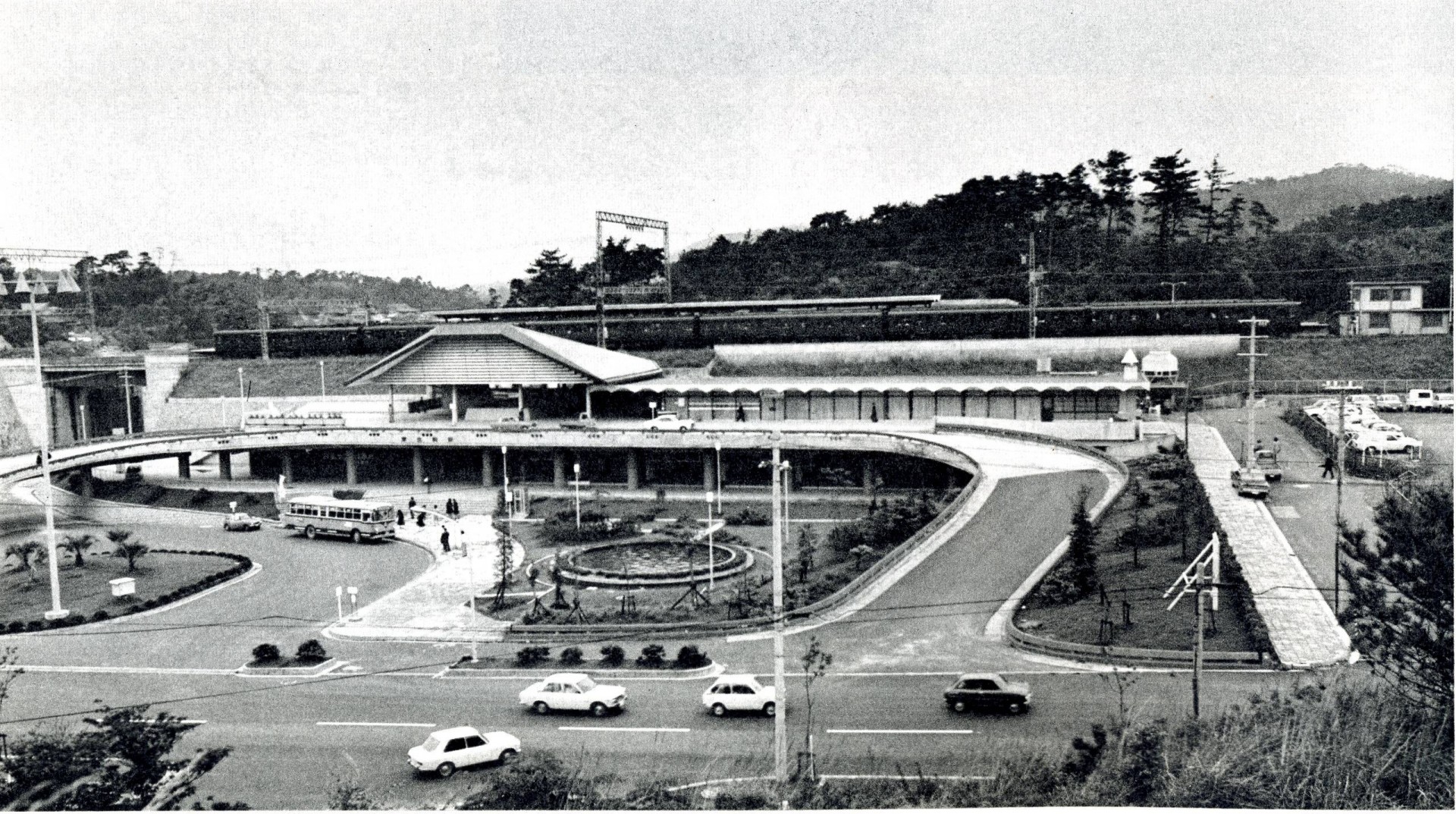 1968東生駒駅