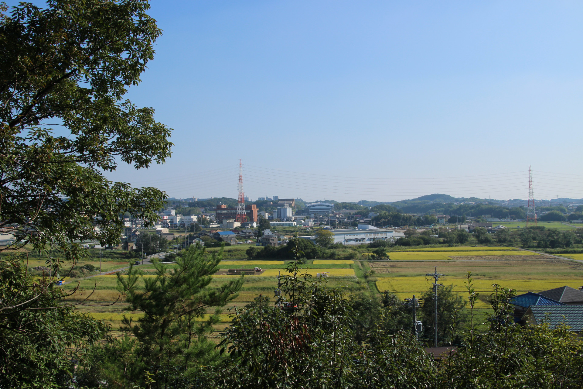 北高上緑地からの日進市の街並み風景