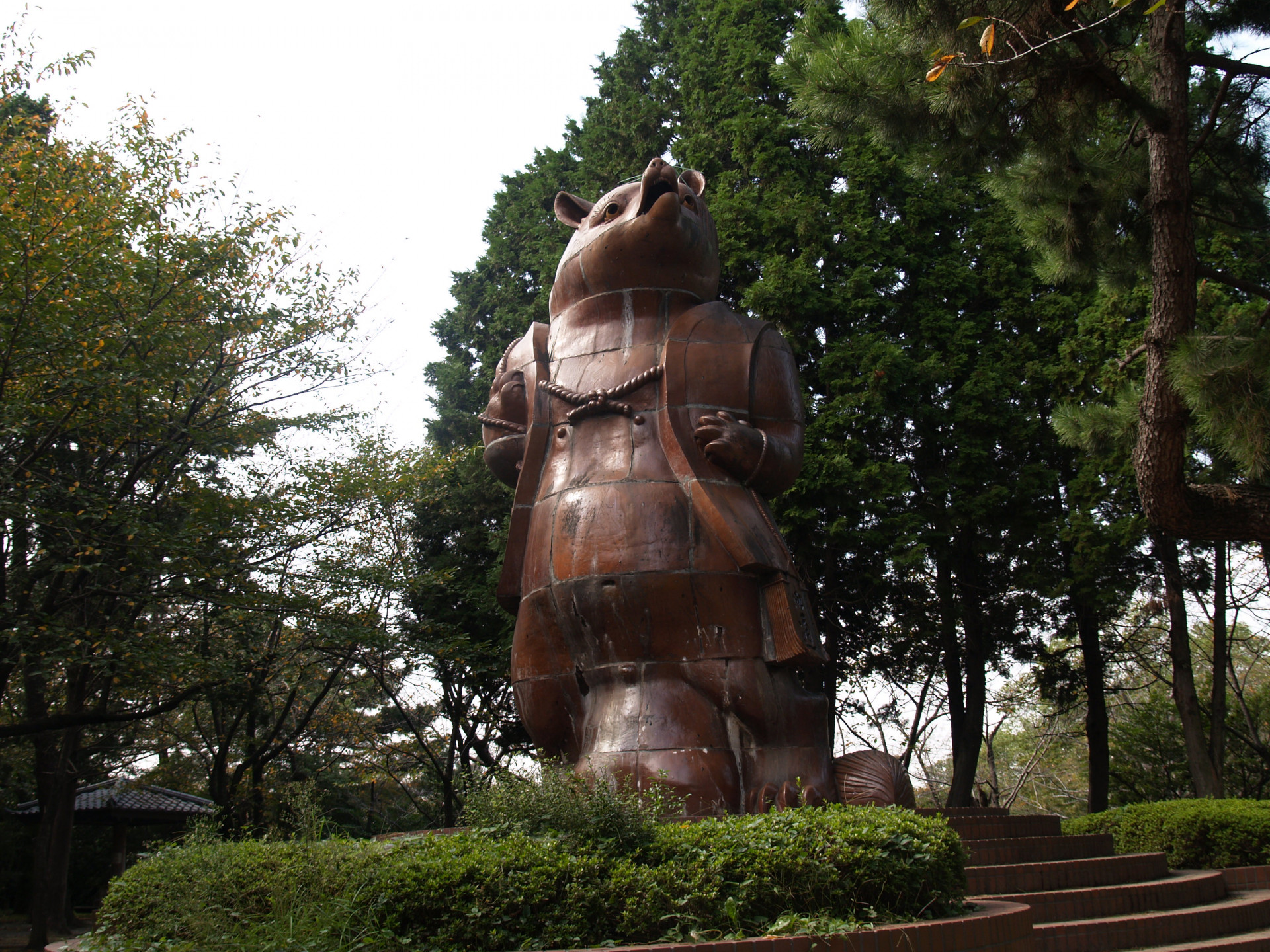 大タヌキ（大山緑地）