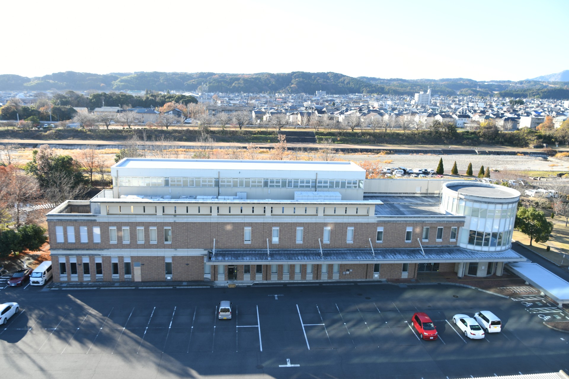 20231213_菰野町図書館 (2)