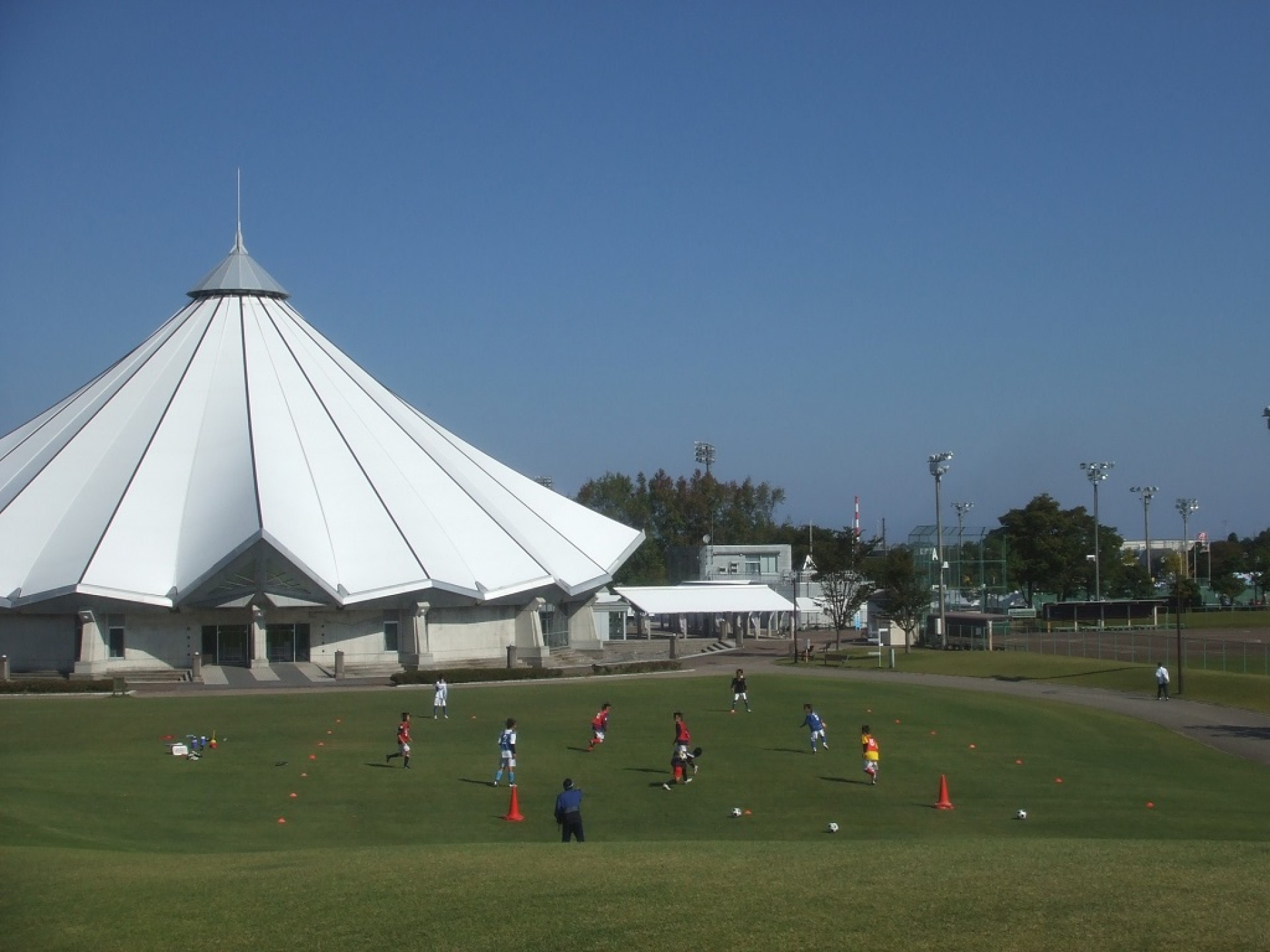 富山県岩瀬スポーツ公園_サッカー・ラグビー場1