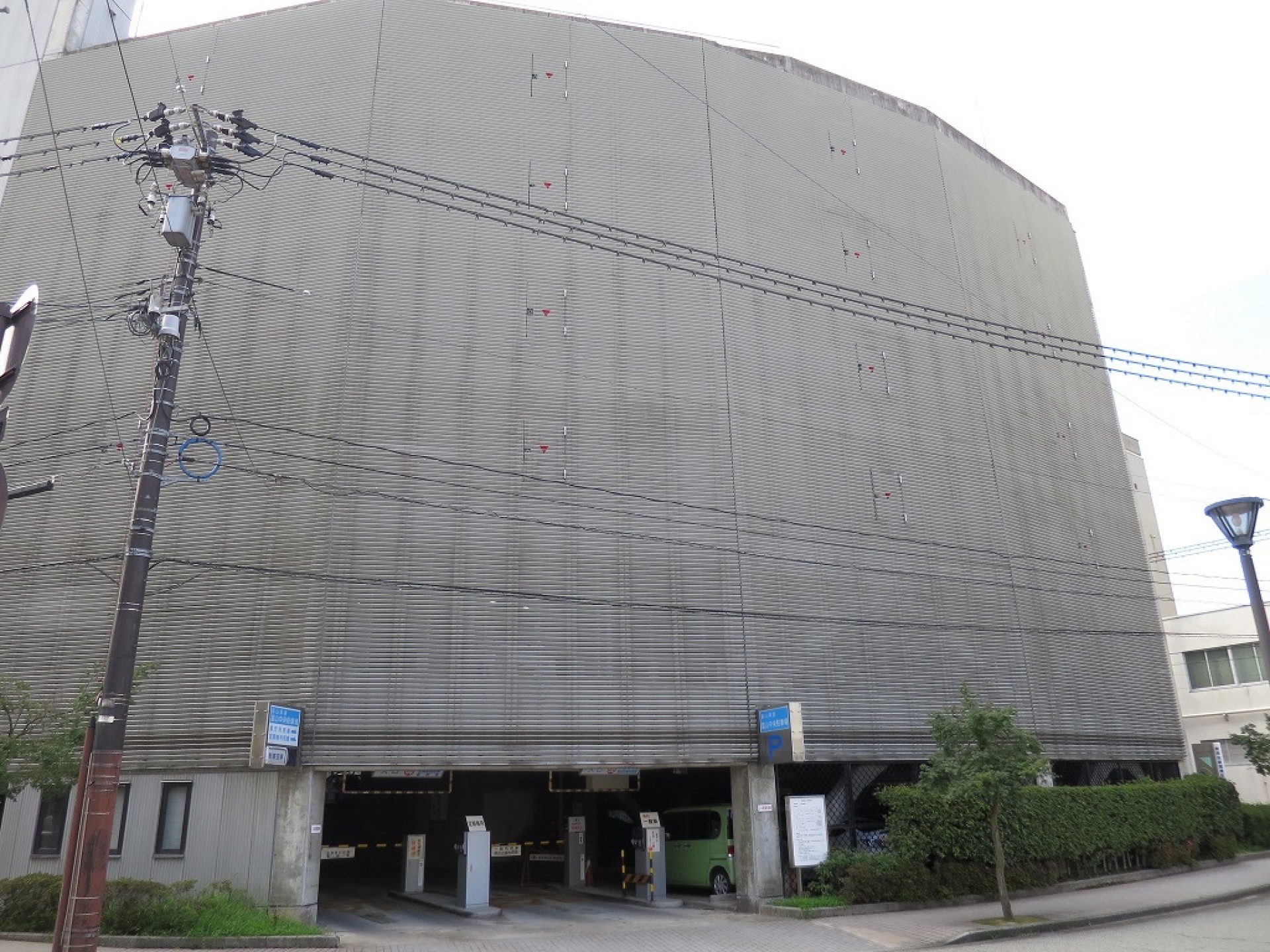 富山県営駐車場_外観1