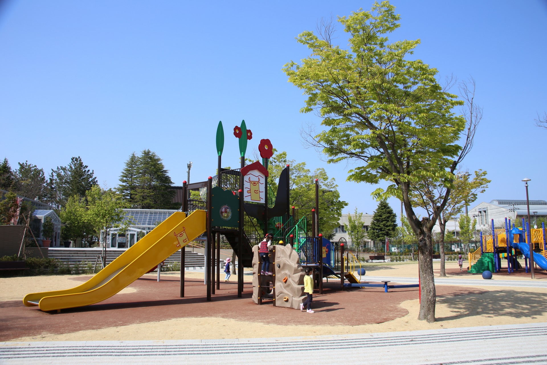 野々市中央公園遊具