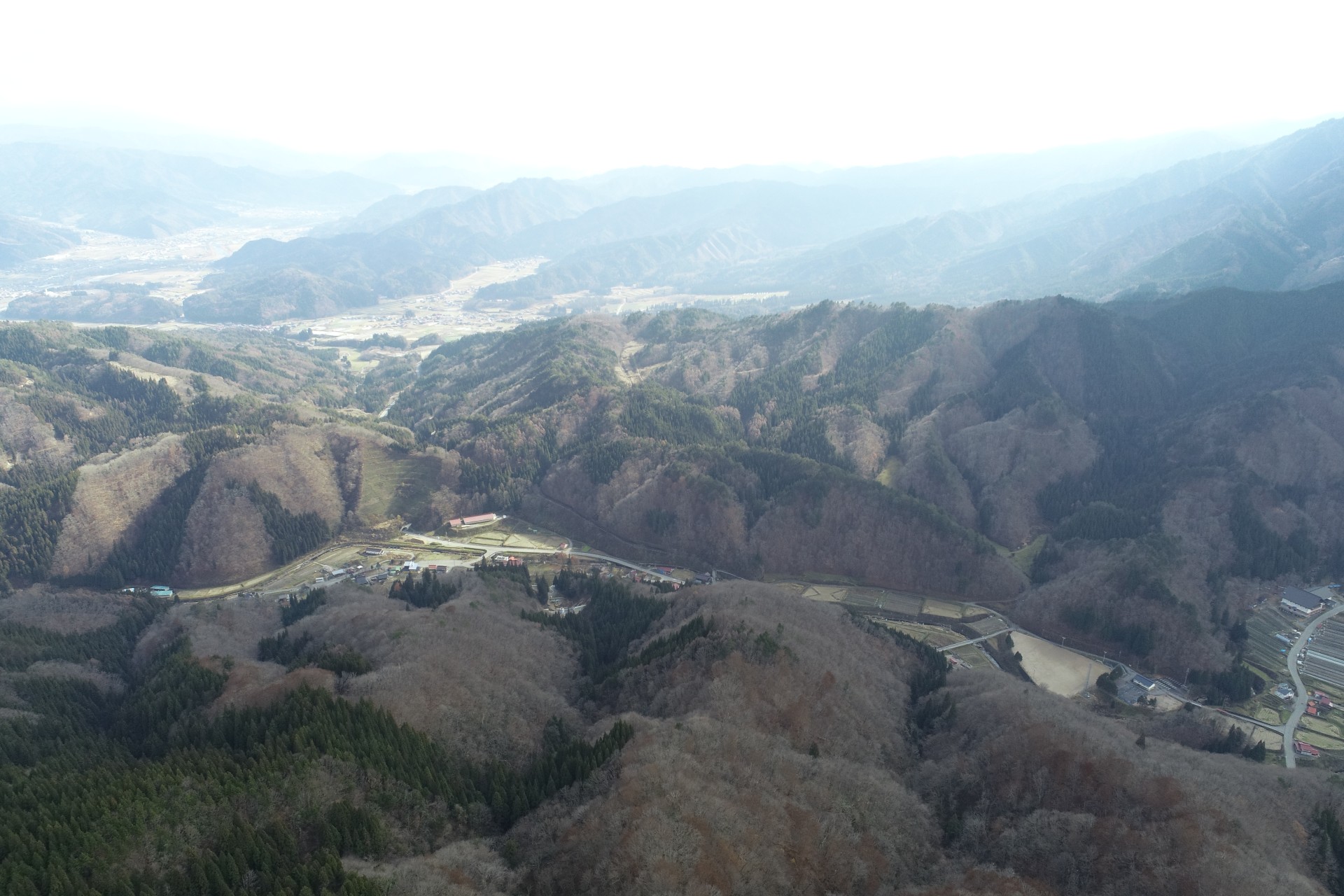 姉小路氏城館跡　小鷹利城・向小島城・小島城の範囲の航空写真（北から）