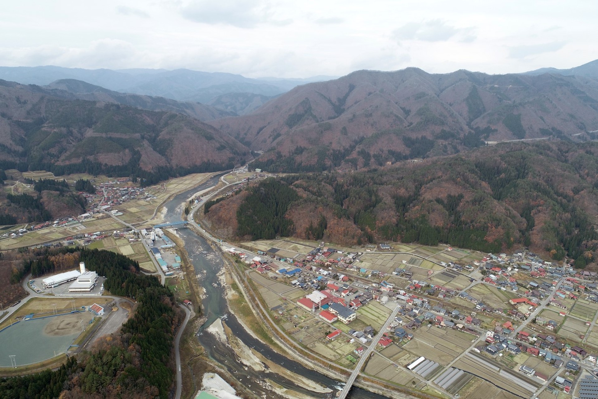 姉小路氏城館跡　野口城跡の航空写真（南から）