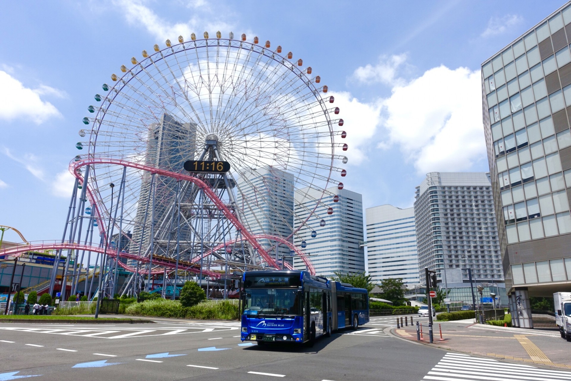 横浜市営バスベイサイドブルー