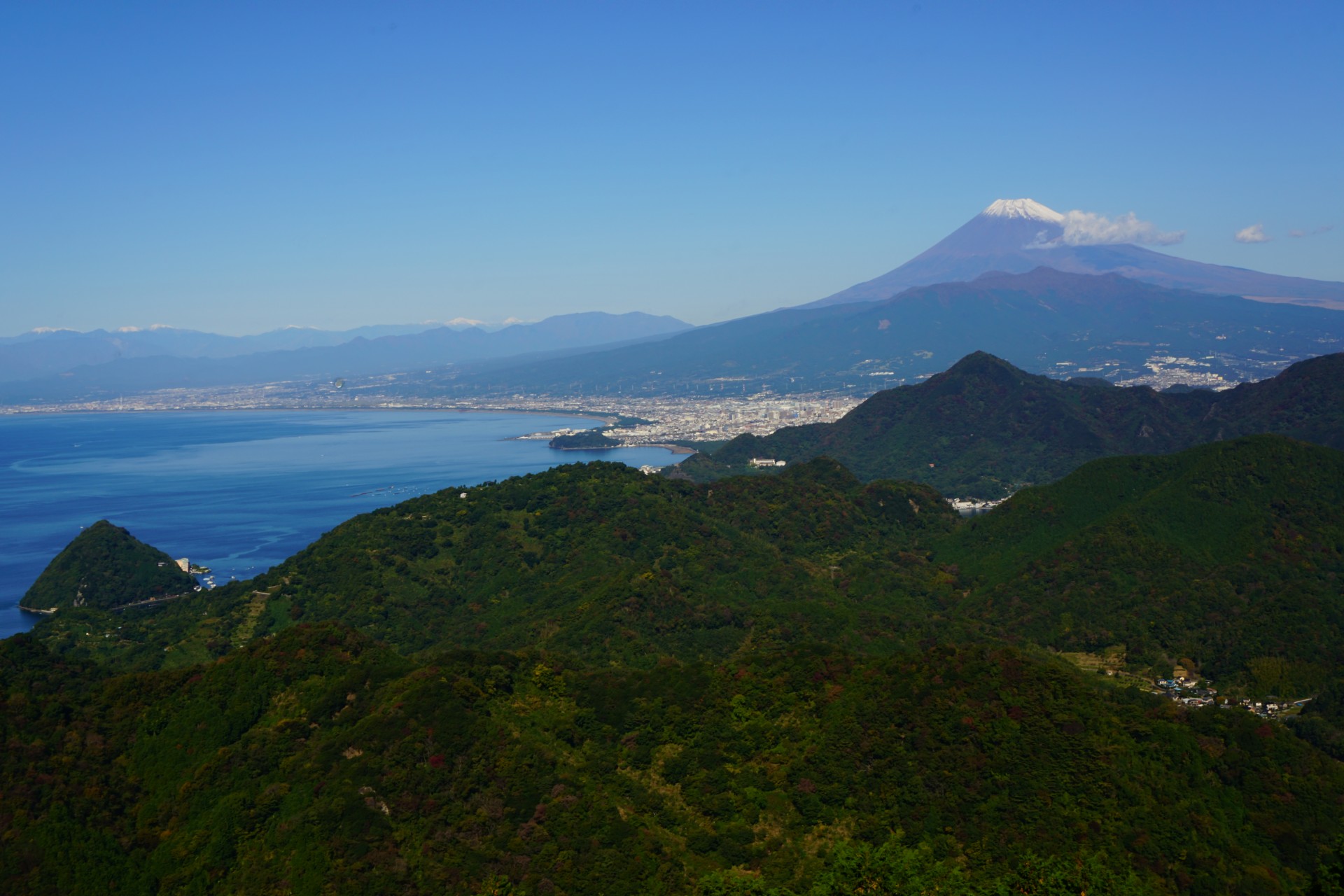 伊豆の国市から望む富士山01