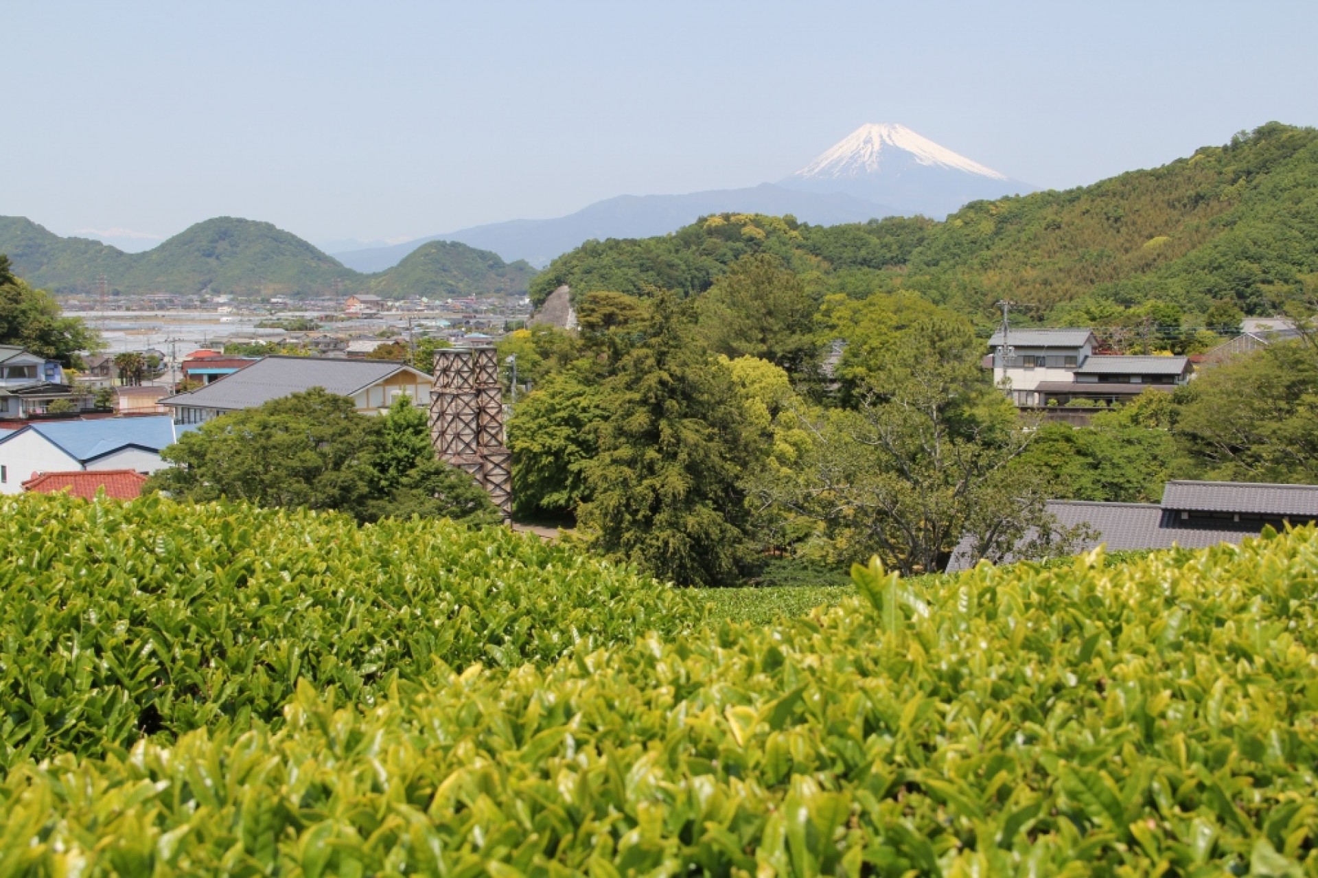 韮山反射炉と富士山02