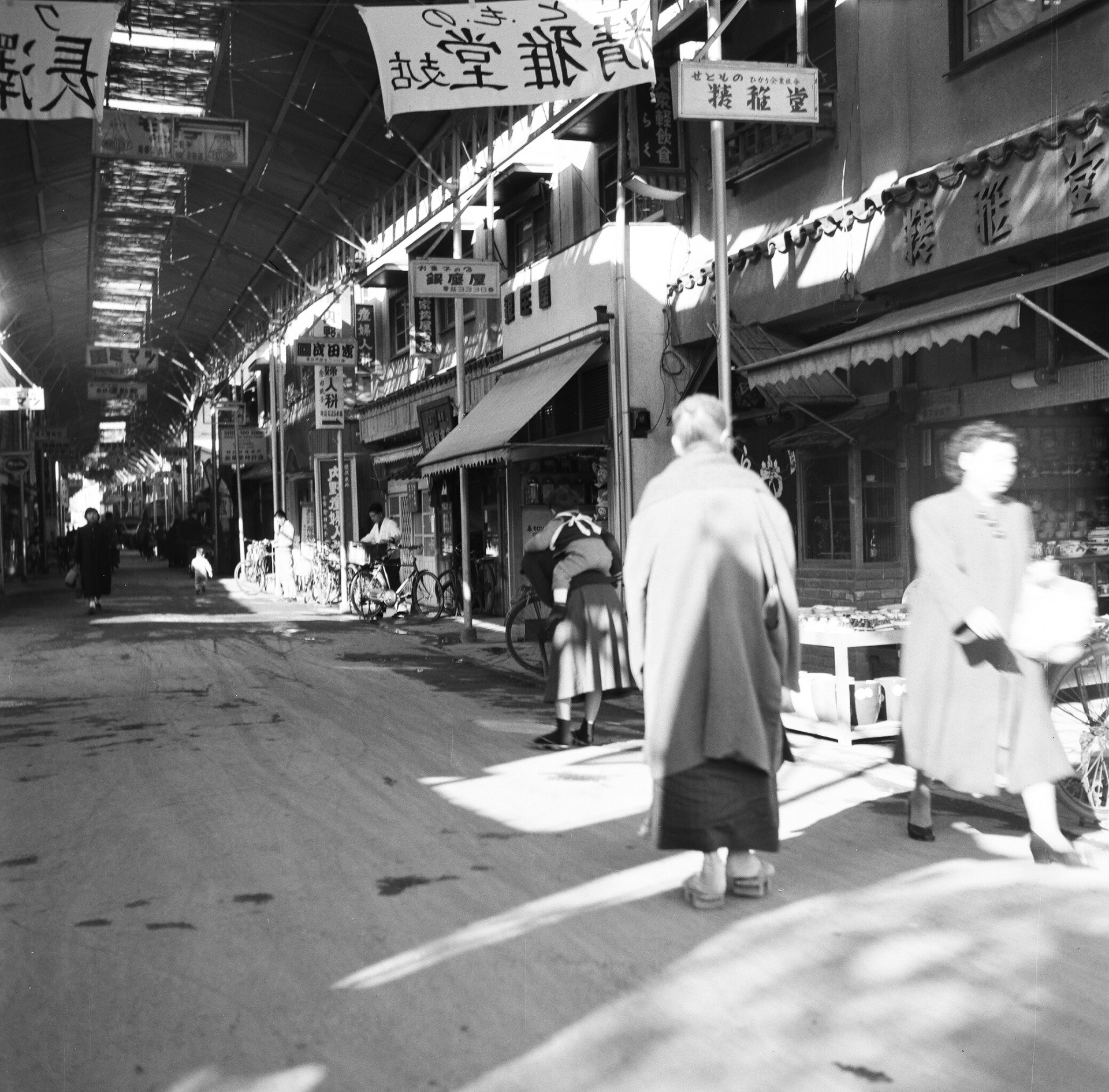 1954_本通り商店街