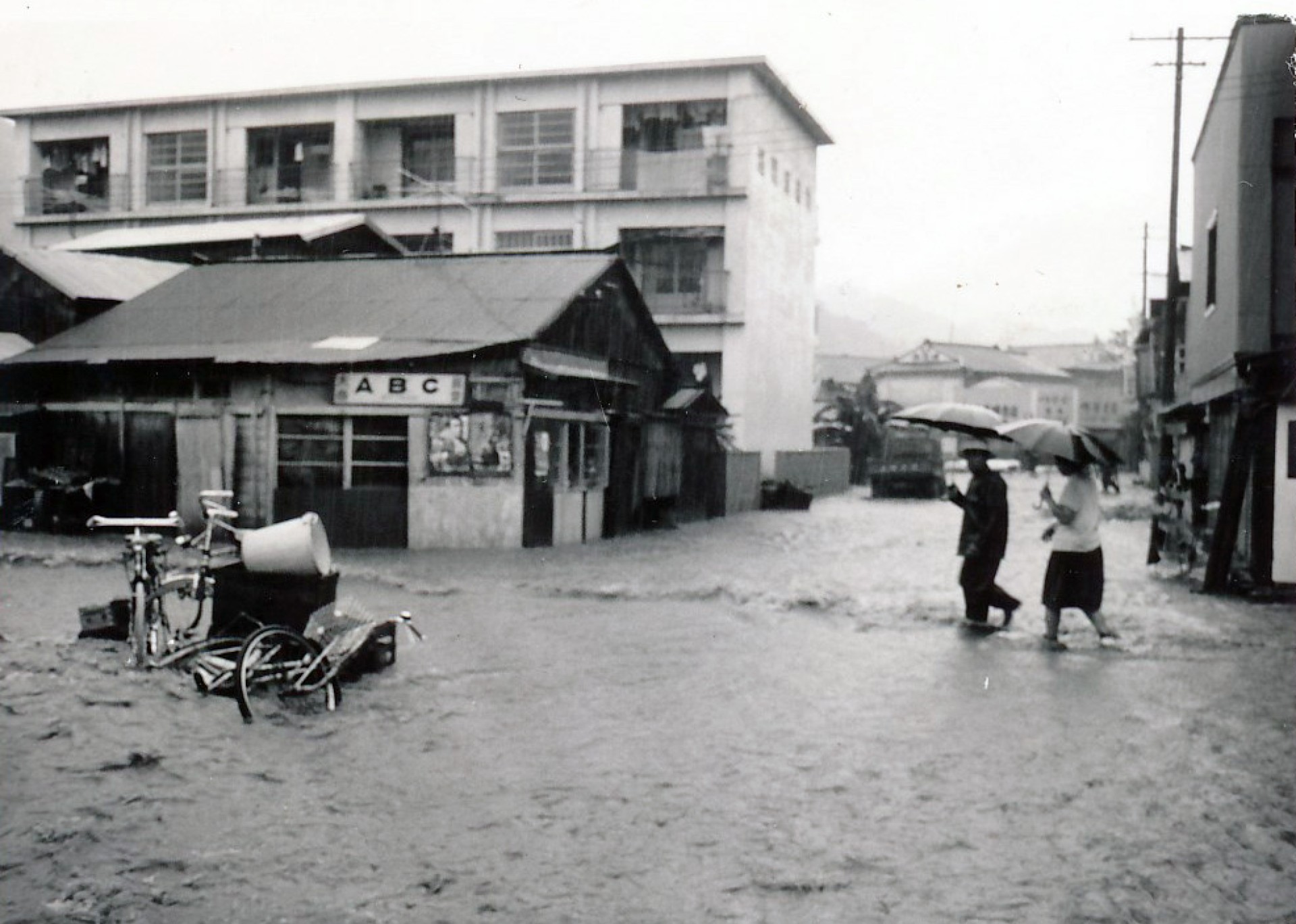 越間工場付近（幸町）大豪雨（昭和42年7月）