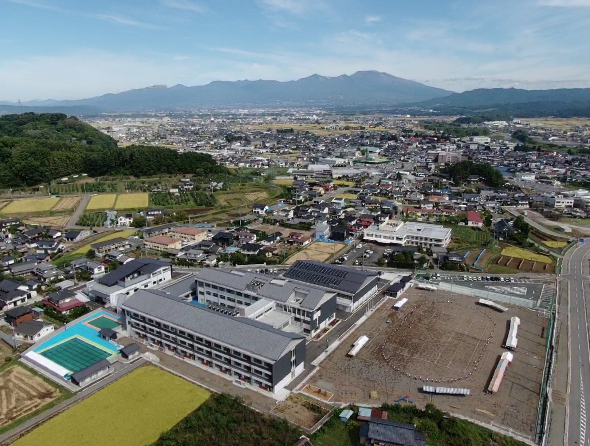 新臼田小学校①