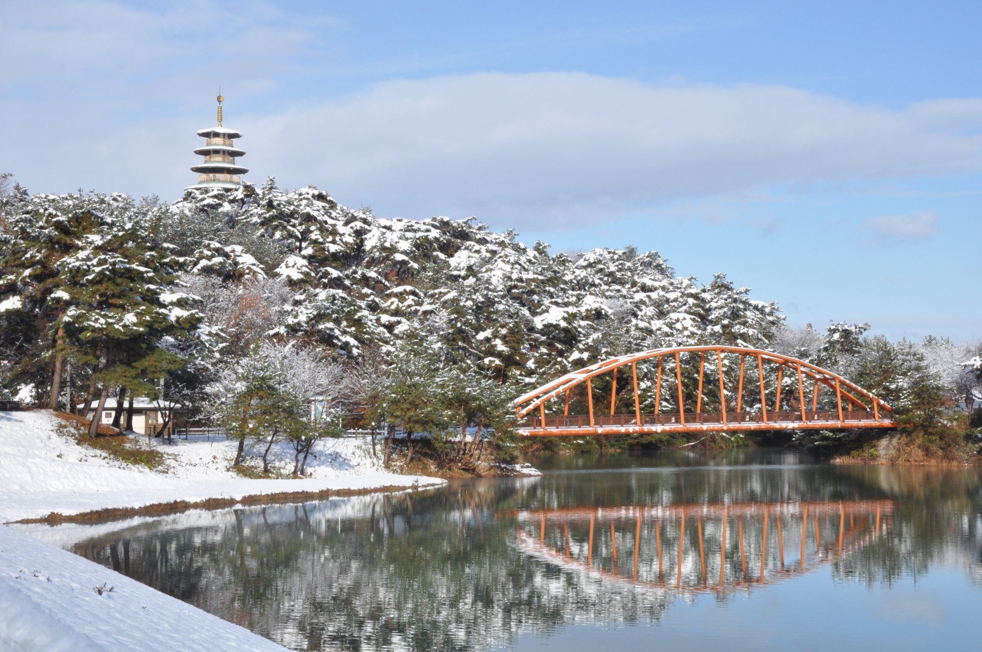 いなべ公園（雪 池）