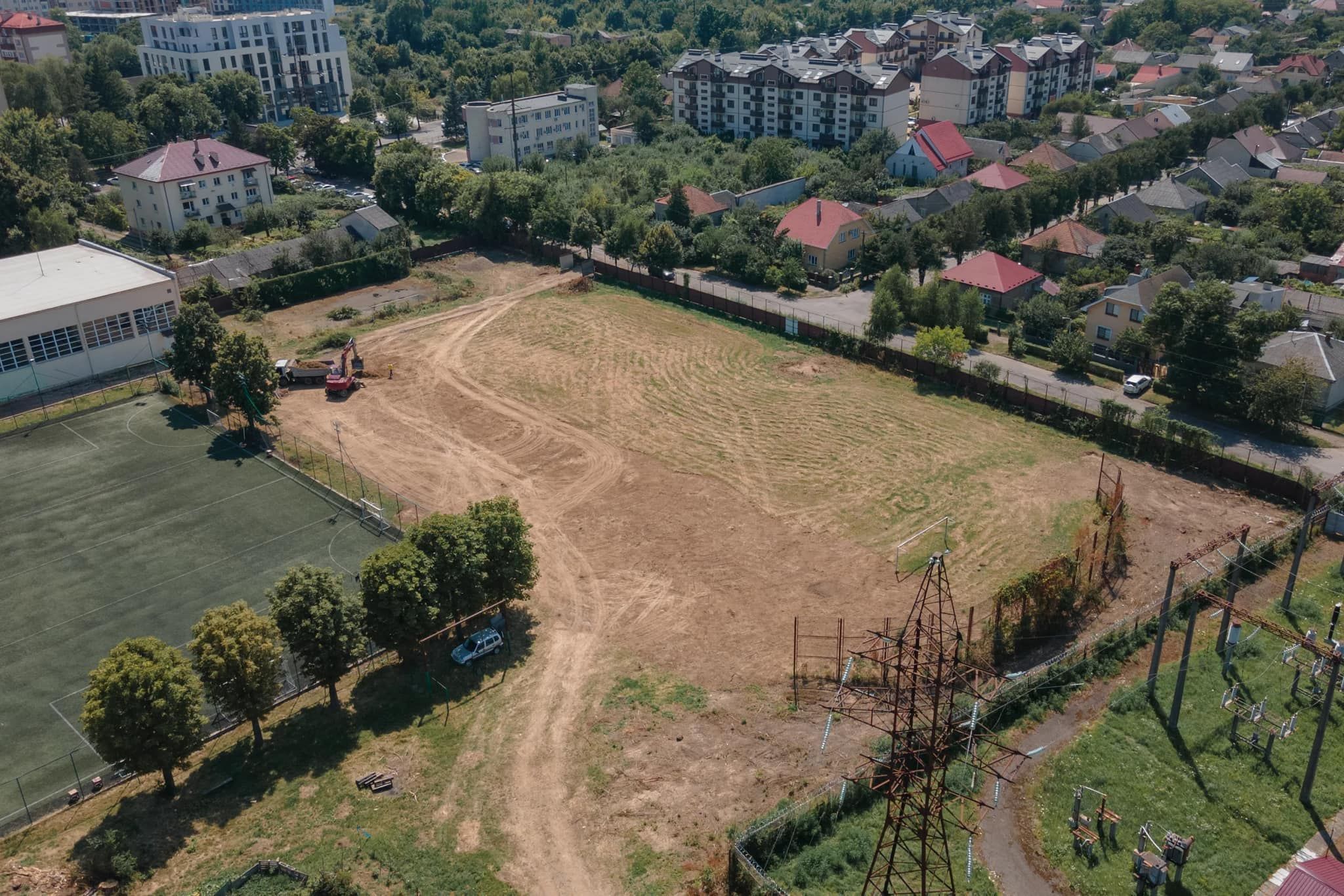 В Ужгороді будують дитячу спортивну базу