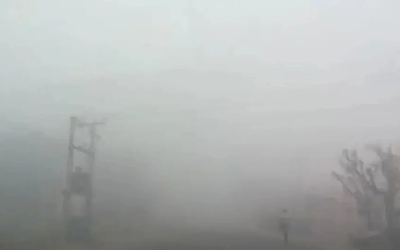 Rajasthan weather update: सक्रिय हो रहा है नया पश्चिमी विक्षोभ, इन क्षेत्रों में होगी बारिश, स्कूलों में 16 जनवरी तक अवकाश घोषित