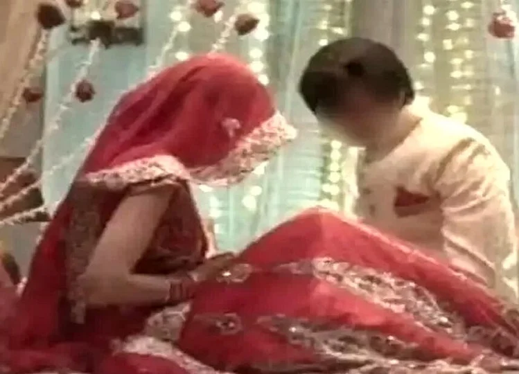 Gwalior: तीन पत्नियों वाले तहसीलदार ने 17 साल तक महिला के साथ किया दुष्कर्म, दूसरे युवक के साथ भी बनवाए अवैध संबंध, फिर...