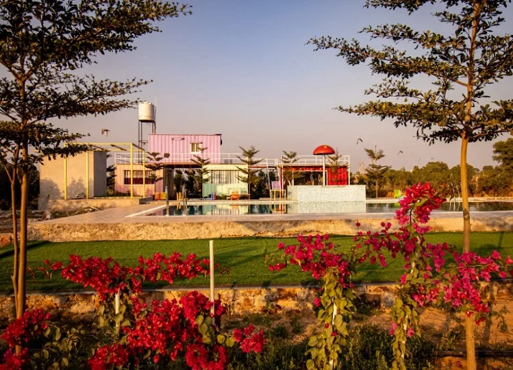 Travel Tips: शादी के रिसेप्शन के लिए शानदार जगह है Trishla Farmhouse, आज ही कर लें बुक