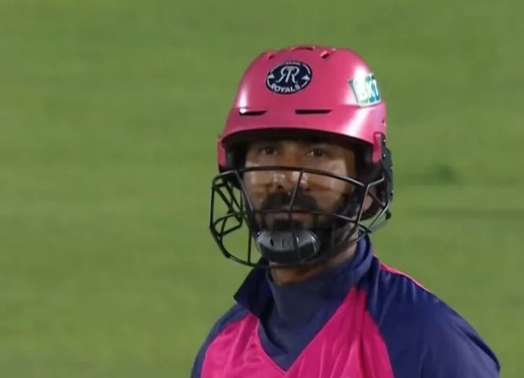 Dinesh Karthik ने अब तोड़ डाला है एमएस धोनी का ये रिकॉर्ड