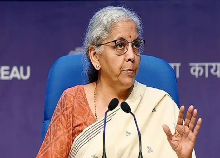 Union Budget: टैक्स फ्री इनकम लिमिट भी 7 लाख से बढक़र हो सकती है इतनी, आमजन को है बजट का इंतजार