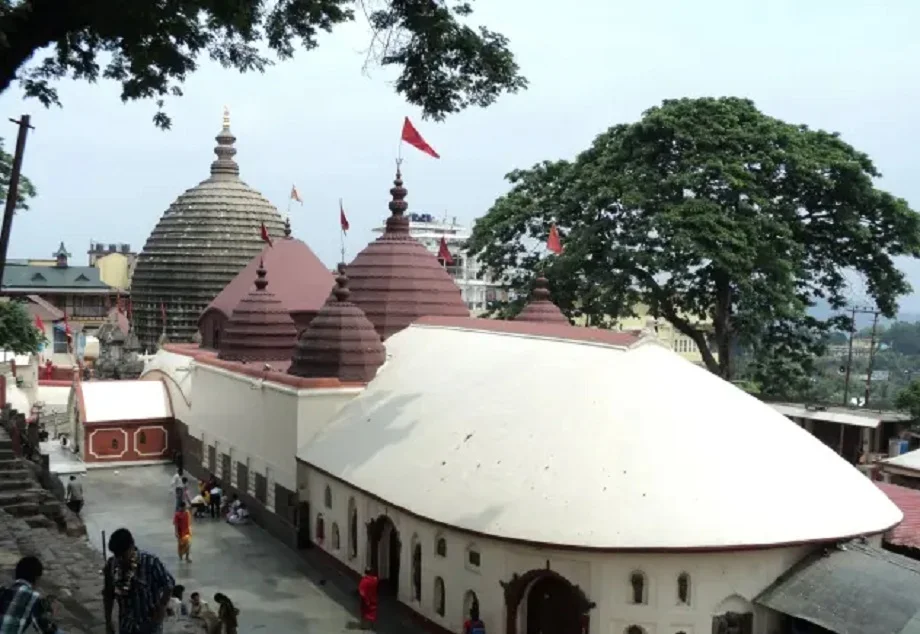 Travel Tips: केवल सात हजार रुपए में करें मां कामाख्या देवी के दर्शन, आईआरसीटीसी लाया है ये सस्ता टूर पैकेज