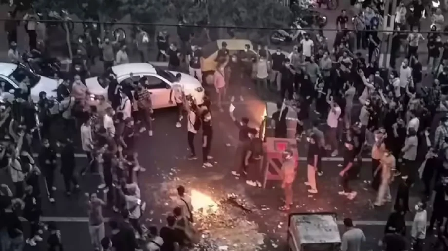 Iran में उग्र होता जा रहा है हिंसक प्रदर्शन, अब तक 646 लोगों की हुई मौत, डोनाल्ड ट्रंप ने दिया ये बयान