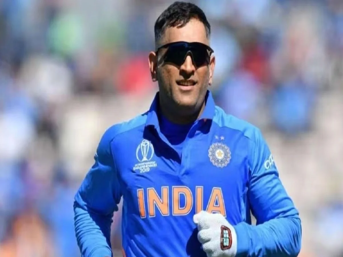MS Dhoni करने जा रहे हैं राजनीति में प्रवेश! झारखंड के सीएम हेमंत सोरेन से की अचानक मुलाकात