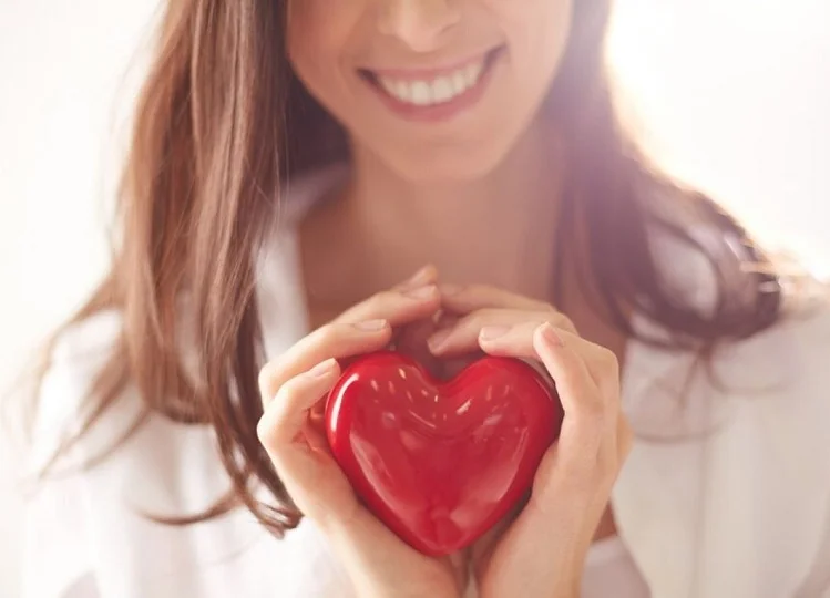 Health Tips: इन महिलाओं का दिल रहता है स्वस्थ, हार्ट अटैक की संभावना भी रहती है काफी कम