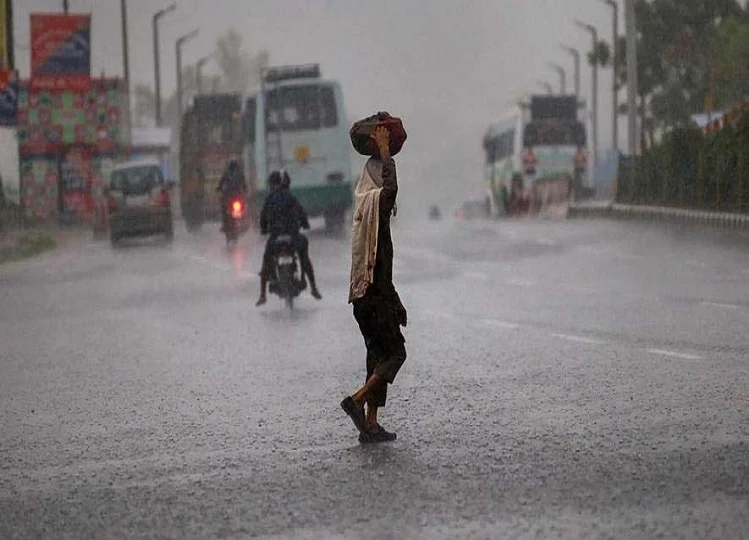Weather update: राजस्थान में बारिश के साथ गिरे ओले, एक बार फिसे बढ़ी ठंड, आज भी बारिश का अलर्ट