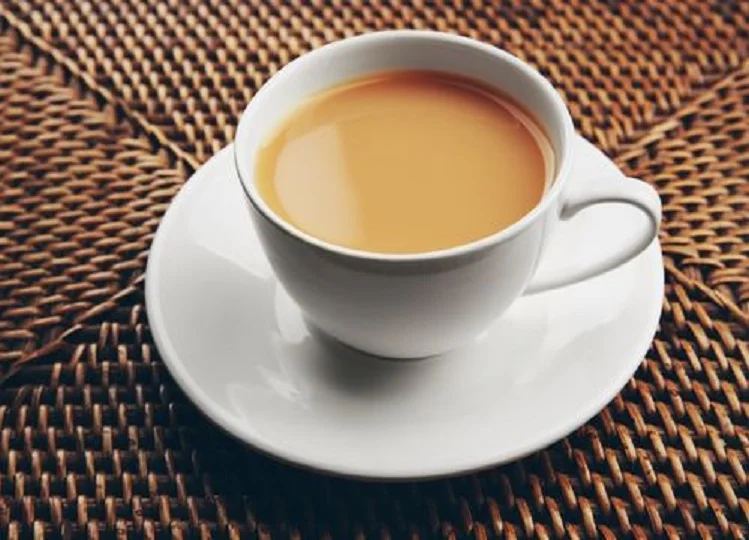 Health Tips: सुबह के समय दूध वाली चाय की जगह करें आप भी इन ड्रिंक्स का सेवन