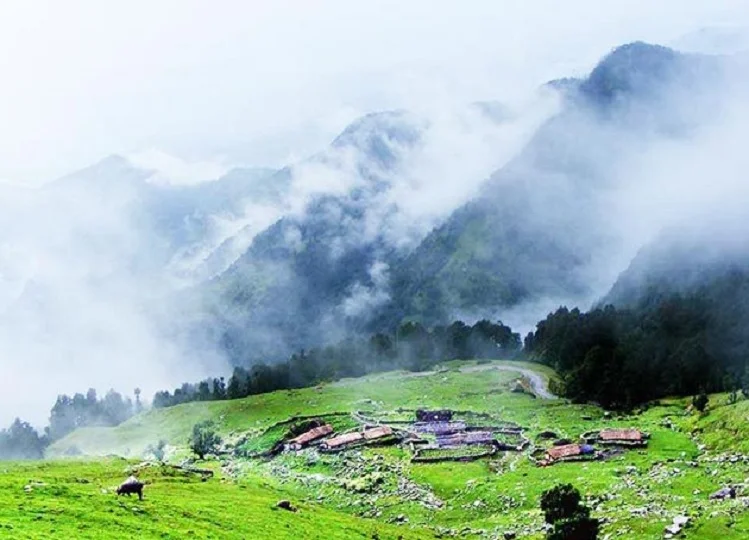 Travel Tips: अपनी प्राकृतिक खूबसूरती के कारण प्रसिद्ध है सिक्किम, आज ही आईआरसीटीसी पैकेज के लिए बुक करवा लेें अपना टिकट