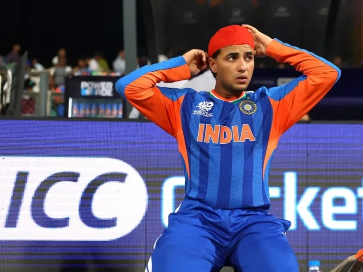 Abhishek Sharma को अचानक अस्पताल में करवाना पड़ा है भर्ती, टीम इंडिया की बढ़ गई है टेंशन   