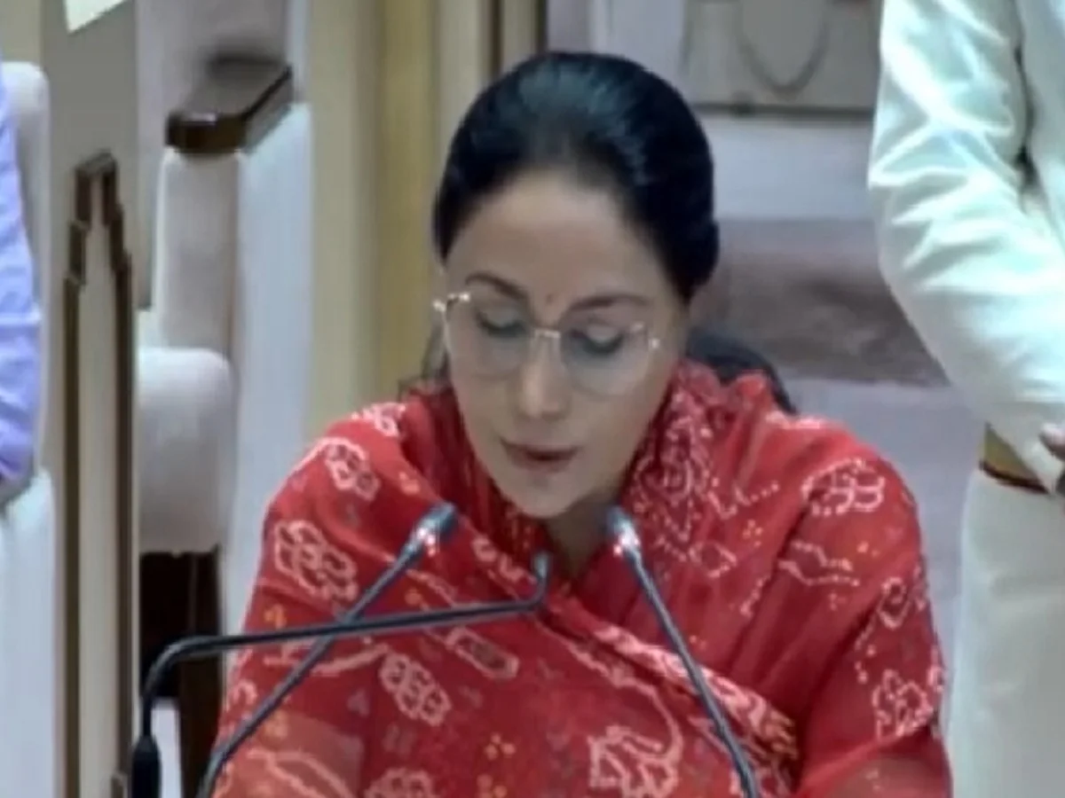 Rajasthan Budget 2026:10-12वीं के मेधावी विद्यार्थियों को मिलेगा 20,000 रुपए का ई-वाउचर, बिजनेस लोन का भी हुआ ऐलान