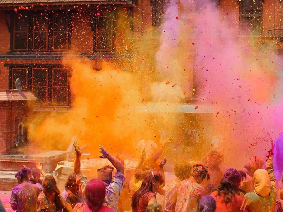 Holi Dahan 2026: 3 को नहीं, 4 मार्च को मनाया जाएगा रंगोत्सव, होली दहन के बाद होगा ऐसा