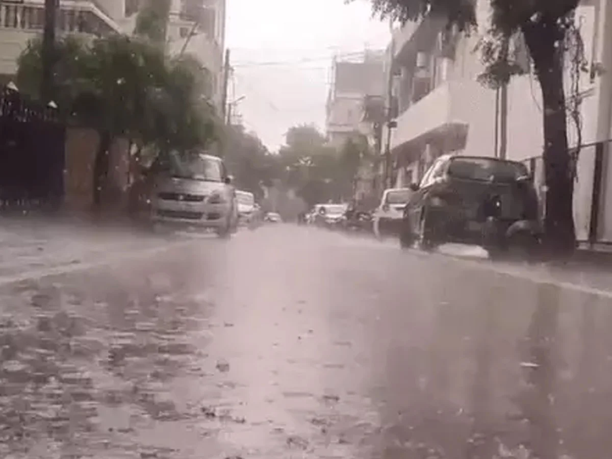 Rajasthan weather update: बारिश के कारण 10 डिग्री तक गिरा तापमान, अब जारी हुआ ये नया अलर्ट