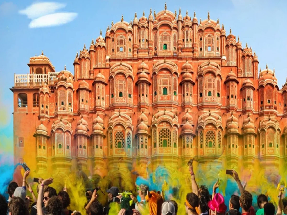 Travel Tips: इस बार राजस्थान के इन शहरों में मनाएं होली, यादगार बन जाएगा रंगों का ये त्योहार