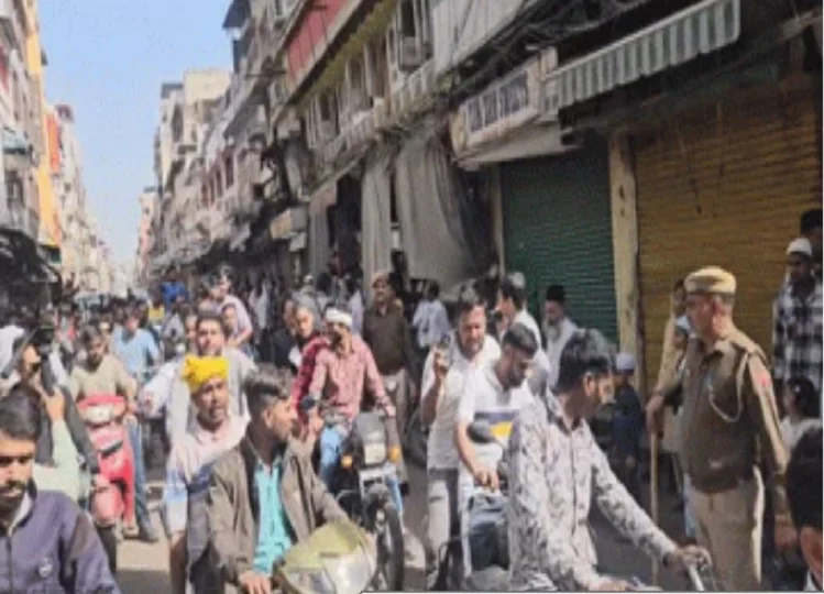 Rajasthan: पुलिस छावनी में बदला अजमेर शहर, बाजार बंद, भारी संख्या में पुलिस बल तैनात