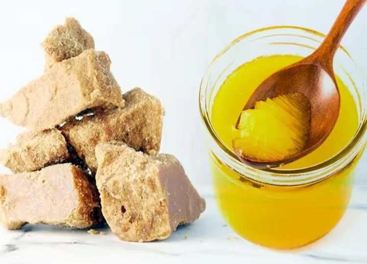 Health Tips: सेहत के लिए कई प्रकार से लाभकारी होते हैं गुड़ औ घी, एक साथ सेवन करने से मिलते हैं ये लाभ