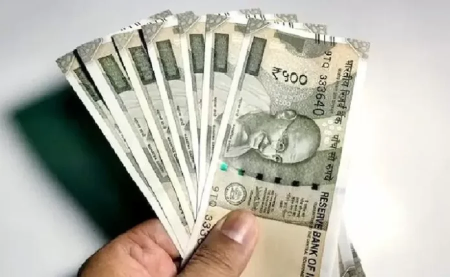 DA Hike 2025: कर्मचारियों का महंगाई भत्ता 3% बढ़ा, वित्त मंत्री ने की घोषणा, अप्रैल में खाते में बढ़ी हुई सैलरी आएगी